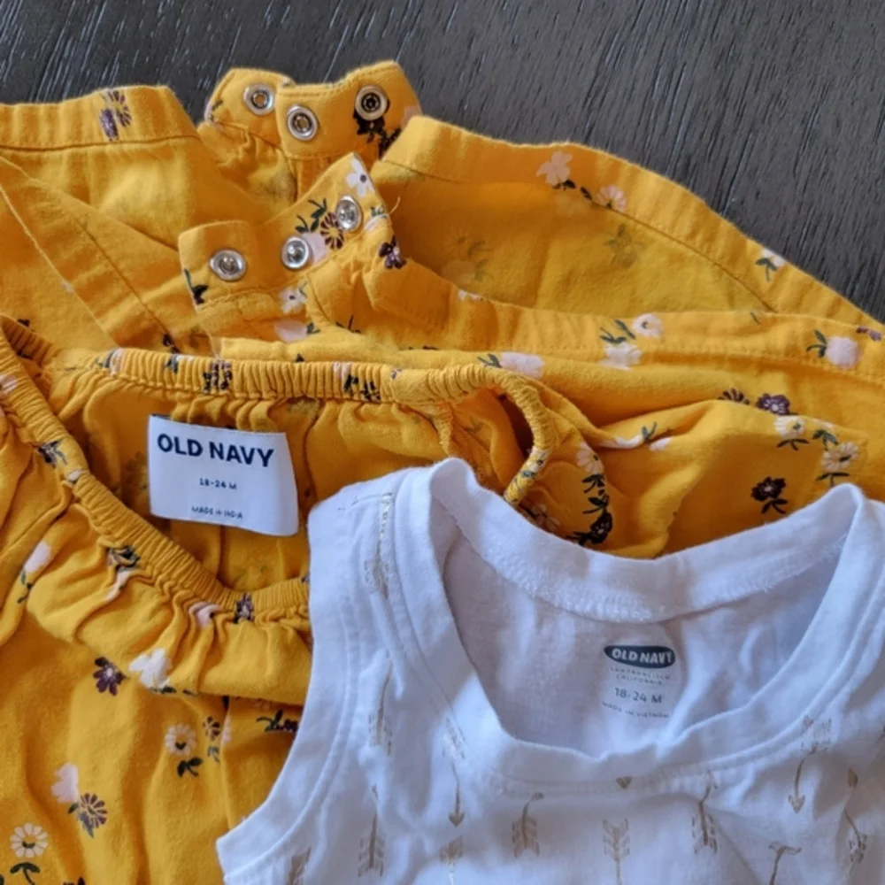 Old Navy Romper & Tank‎ Top Bundle